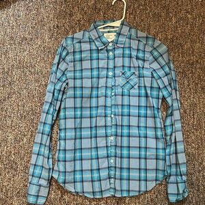 American Eagle Button up